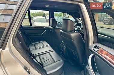 Внедорожник / Кроссовер BMW X5 2004 в Черновцах