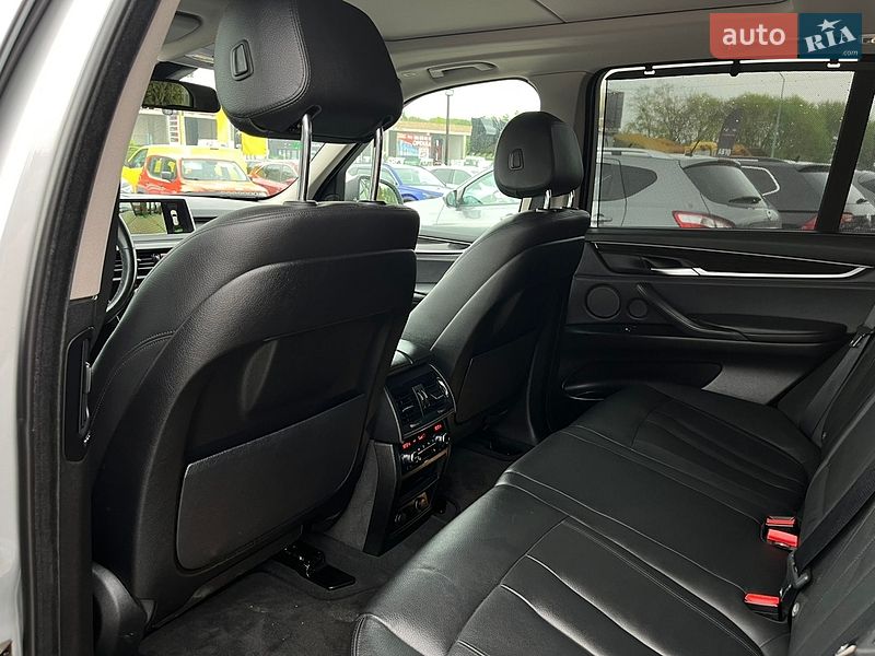 Внедорожник / Кроссовер BMW X5 2016 в Львове
