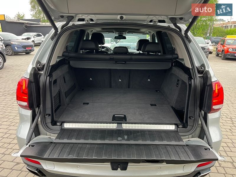 Внедорожник / Кроссовер BMW X5 2016 в Львове