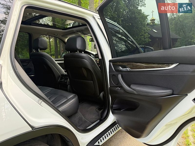 Внедорожник / Кроссовер BMW X5 2014 в Киеве