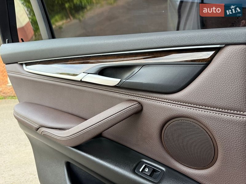 Внедорожник / Кроссовер BMW X5 2015 в Лубнах