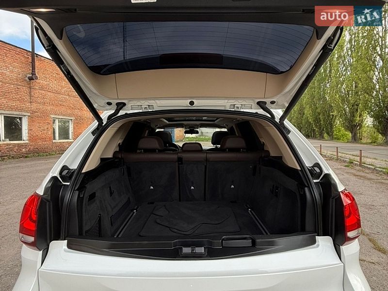 Внедорожник / Кроссовер BMW X5 2015 в Лубнах
