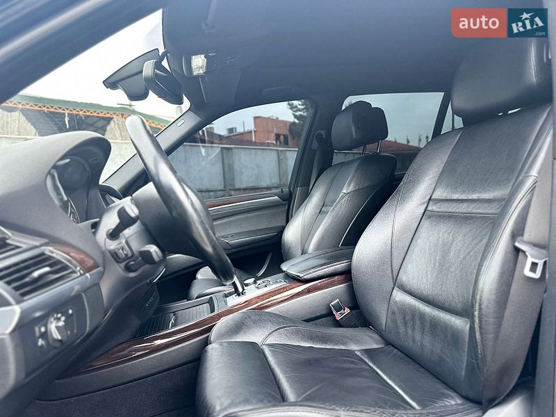 Позашляховик / Кросовер BMW X5 2009 в Луцьку