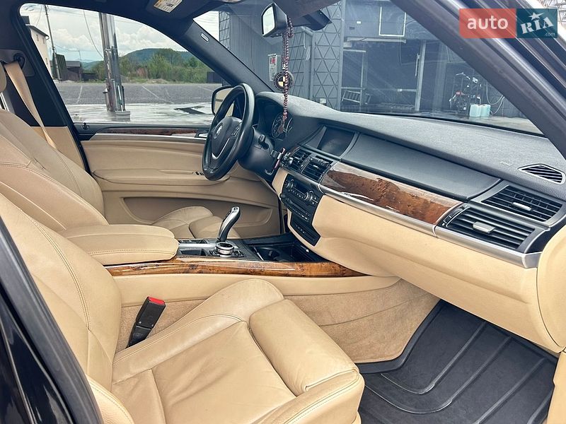 Внедорожник / Кроссовер BMW X5 2013 в Солотвине