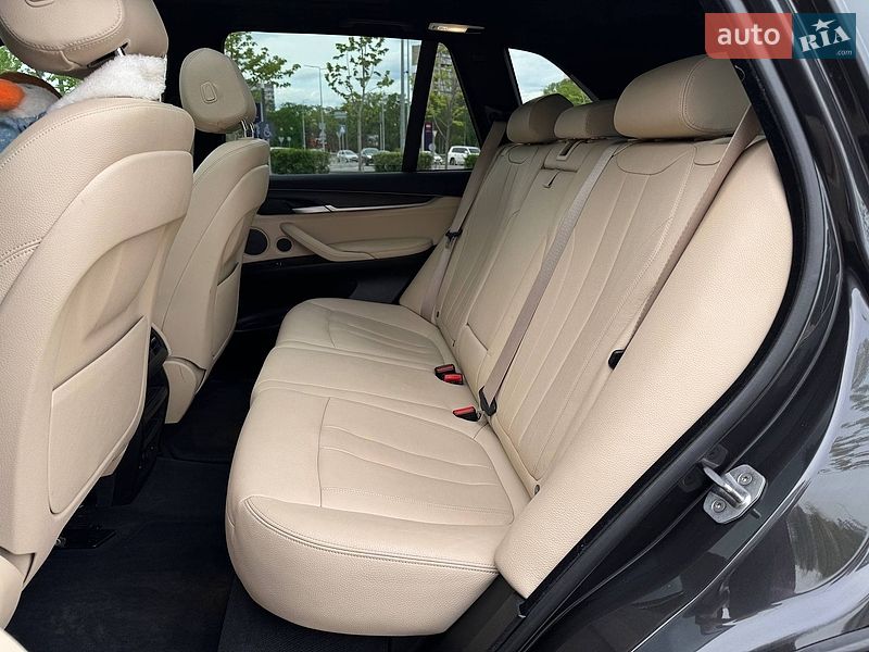 Внедорожник / Кроссовер BMW X5 2016 в Киеве