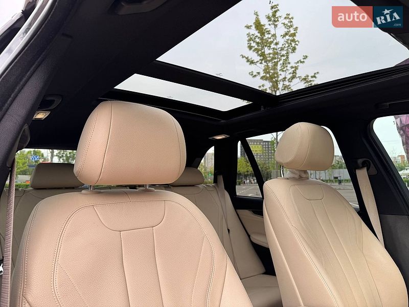 Внедорожник / Кроссовер BMW X5 2016 в Киеве