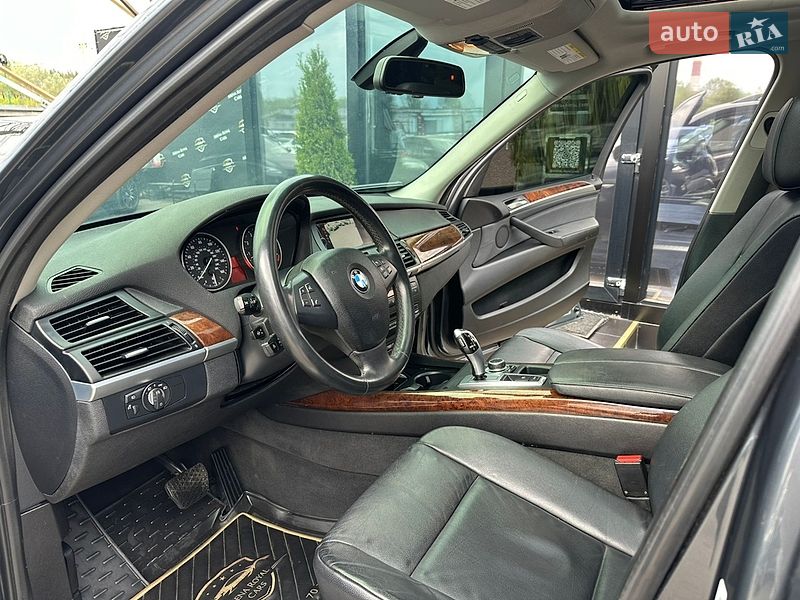Внедорожник / Кроссовер BMW X5 2012 в Харькове
