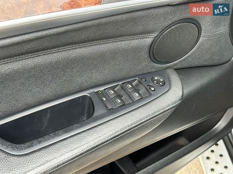 Внедорожник / Кроссовер BMW X5 2012 в Харькове