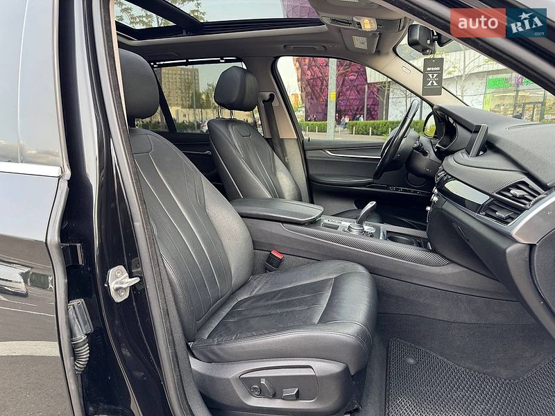 Внедорожник / Кроссовер BMW X5 2016 в Киеве