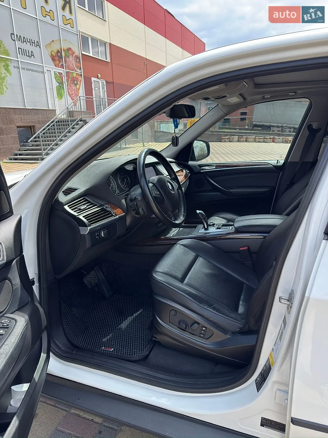2010 BMW X5 - мініатюра 11