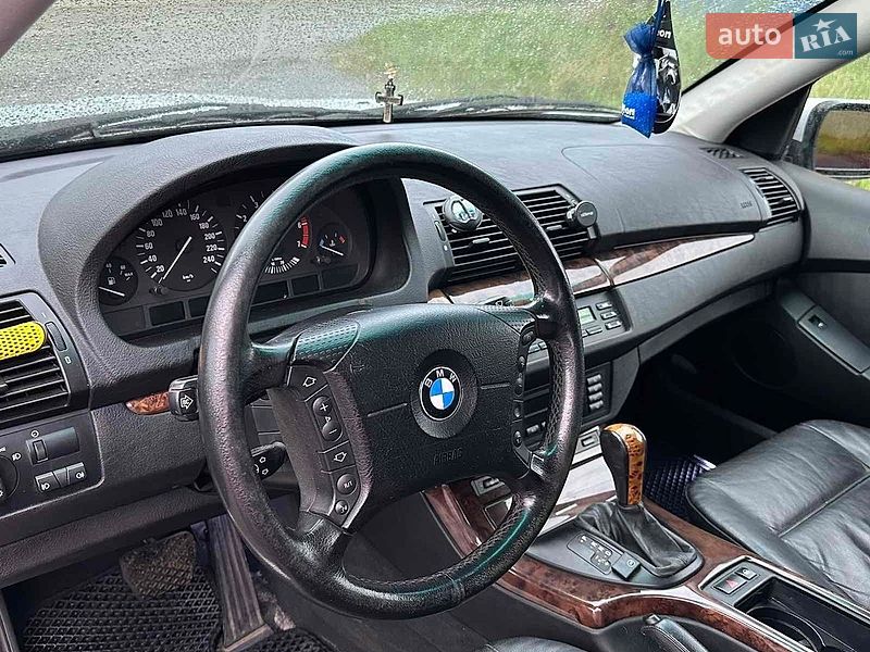 Внедорожник / Кроссовер BMW X5 2003 в Киеве