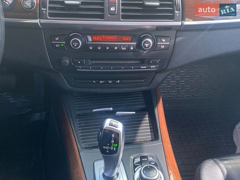 Внедорожник / Кроссовер BMW X5 2013 в Львове