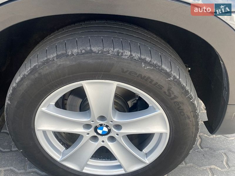 Внедорожник / Кроссовер BMW X5 2013 в Львове