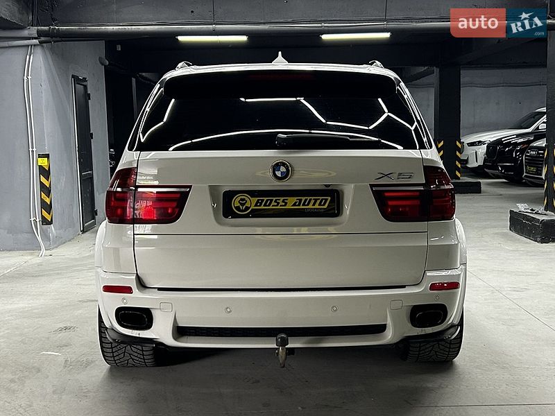 Внедорожник / Кроссовер BMW X5 2011 в Черновцах