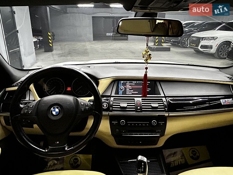 Внедорожник / Кроссовер BMW X5 2011 в Черновцах