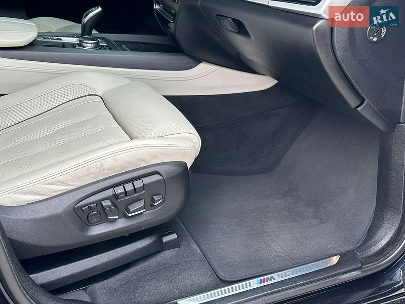 Внедорожник / Кроссовер BMW X5 2015 в Луцке