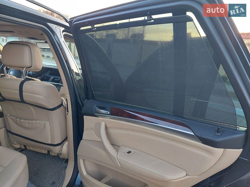 Внедорожник / Кроссовер BMW X5 2012 в Измаиле