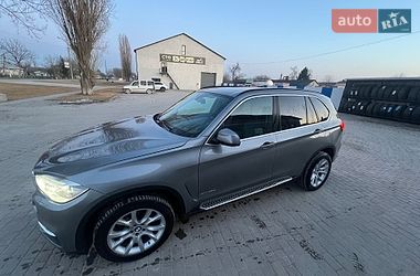 Внедорожник / Кроссовер BMW X5 2015 в Чемеровцах