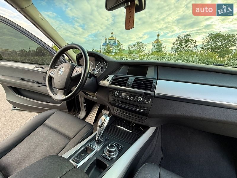 Внедорожник / Кроссовер BMW X5 2011 в Кривом Роге