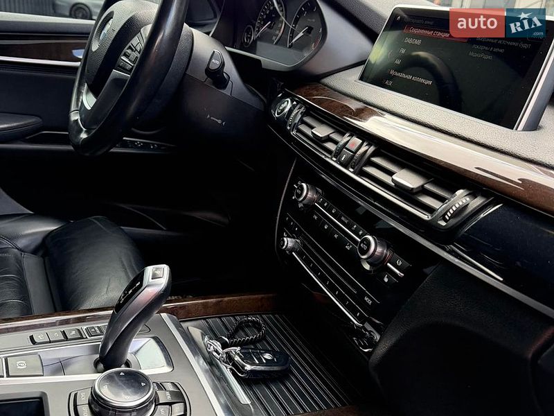Внедорожник / Кроссовер BMW X5 2014 в Ровно