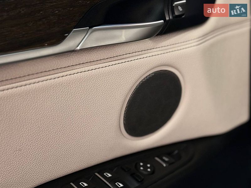 Позашляховик / Кросовер BMW X5 2015 в Львові