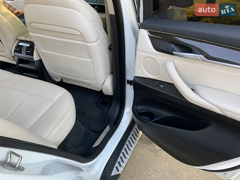 Внедорожник / Кроссовер BMW X5 2015 в Полтаве