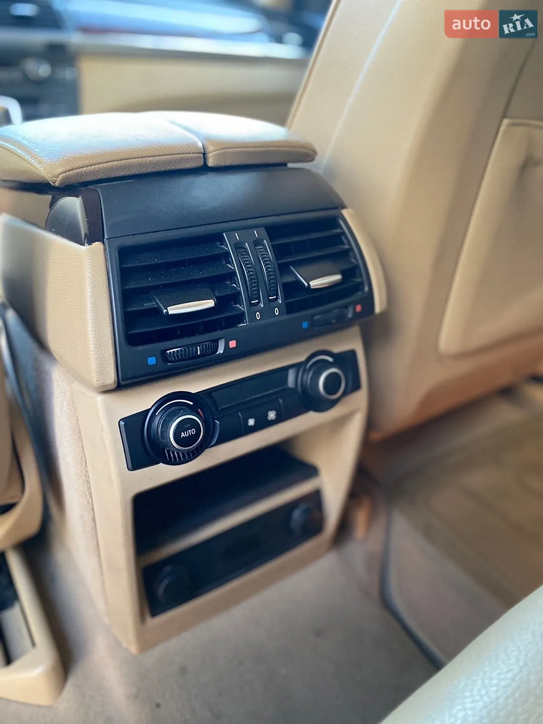 2010 BMW X5 - мініатюра 18
