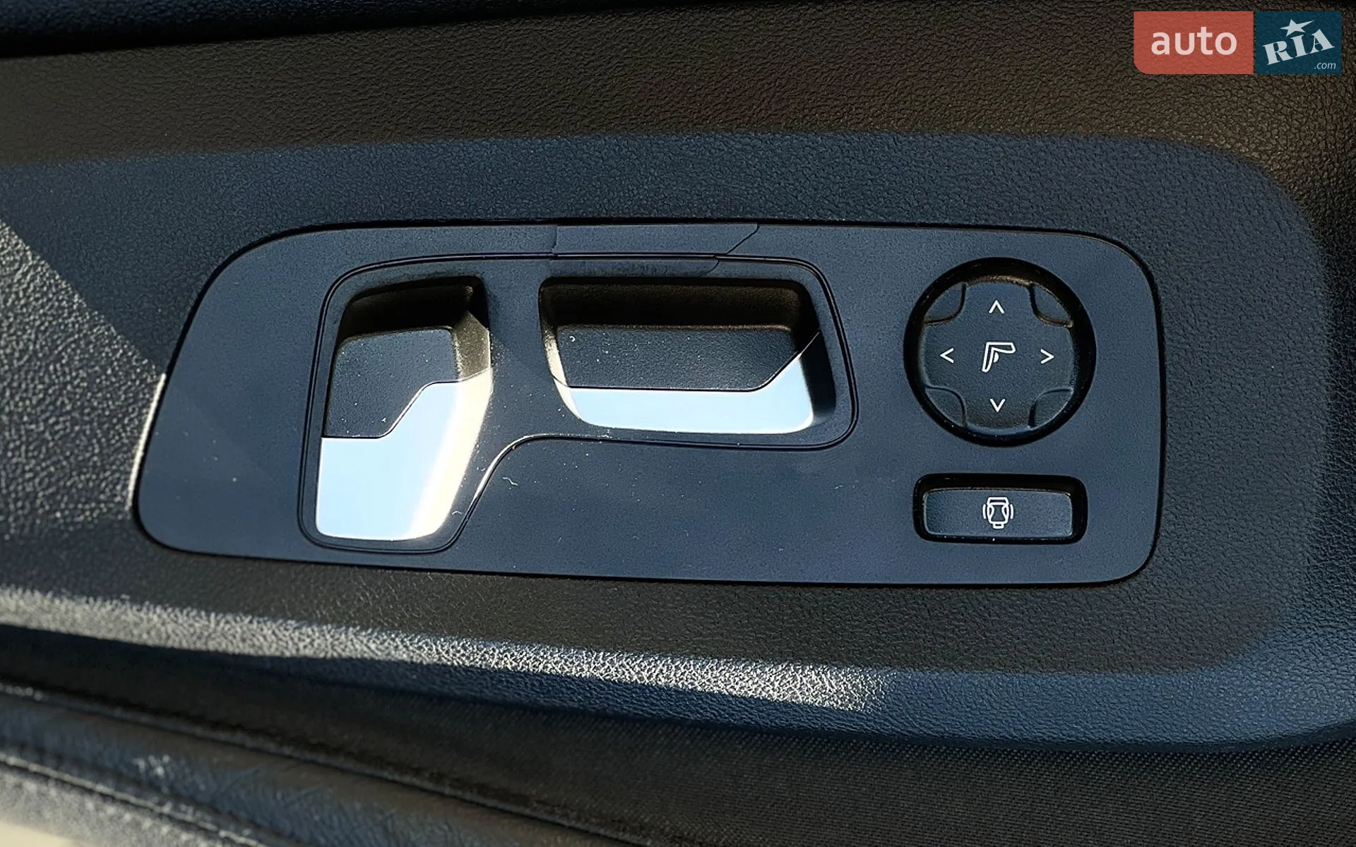 2020 BMW X5 - мініатюра 20
