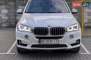 Позашляховик / Кросовер BMW X5 2015 в Рівному