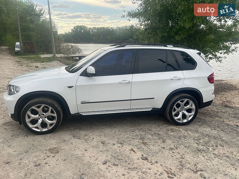 Позашляховик / Кросовер BMW X5 2012 в Києві