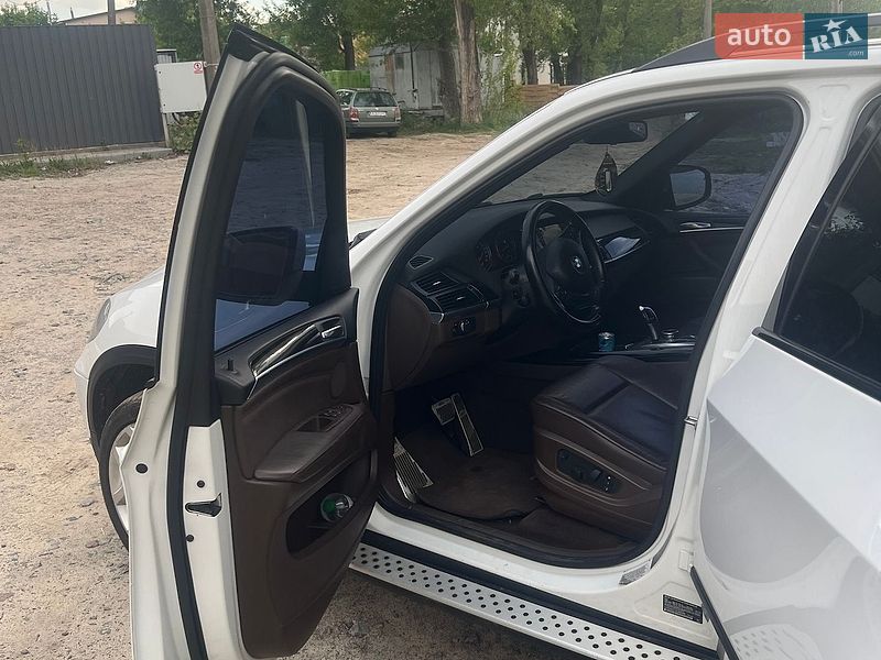 Позашляховик / Кросовер BMW X5 2012 в Києві