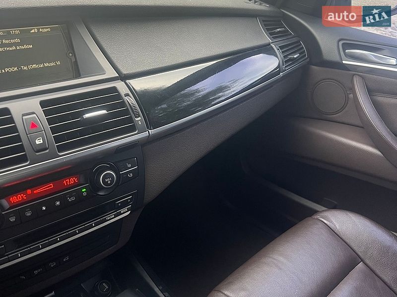 Позашляховик / Кросовер BMW X5 2012 в Києві