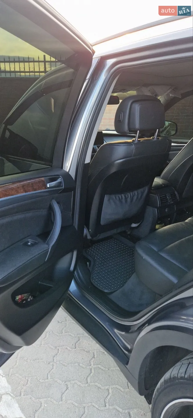 2010 BMW X5 - мініатюра 11