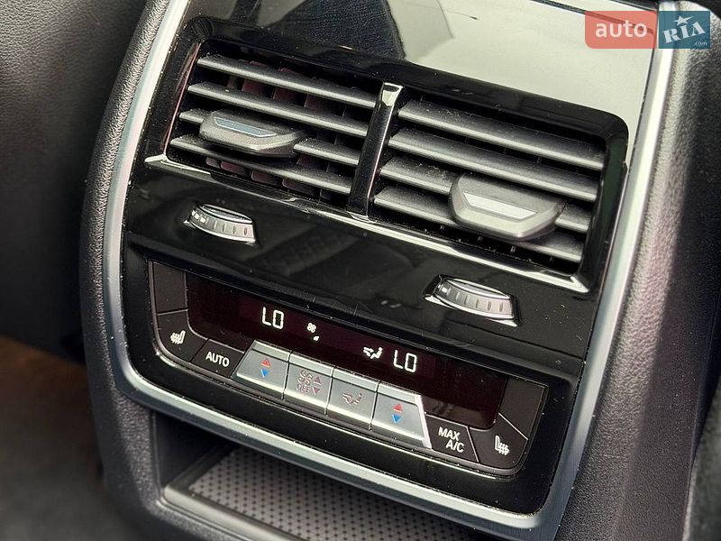 Позашляховик / Кросовер BMW X5 2019 в Києві фото 14 Позашляховик / Кросовер BMW X5 2019 в Києві