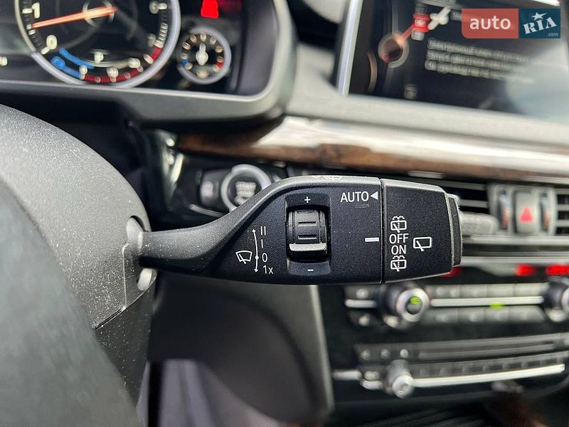 Позашляховик / Кросовер BMW X5 2015 в Львові