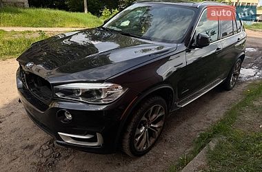 Внедорожник / Кроссовер BMW X5 2015 в Ровно