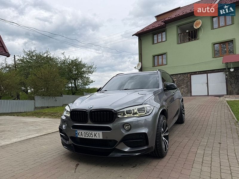 Позашляховик / Кросовер BMW X5 2015 в Івано-Франківську