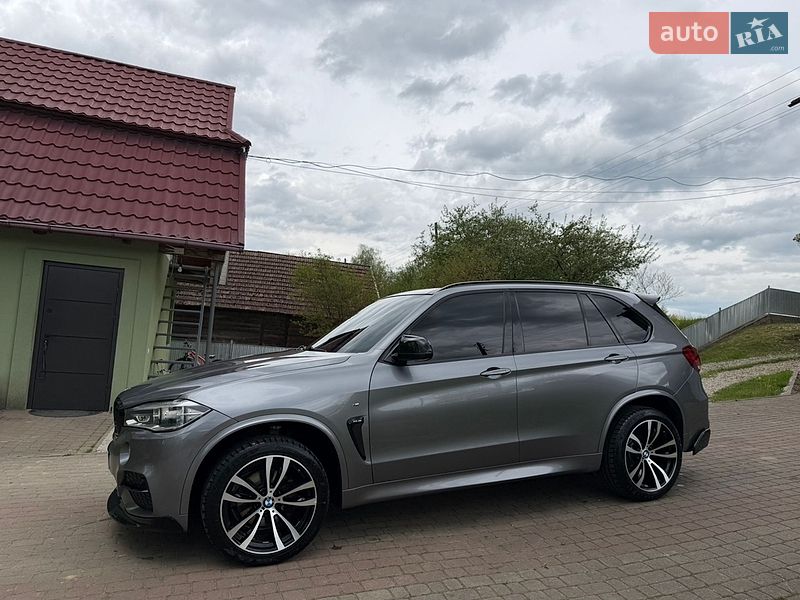 Позашляховик / Кросовер BMW X5 2015 в Івано-Франківську