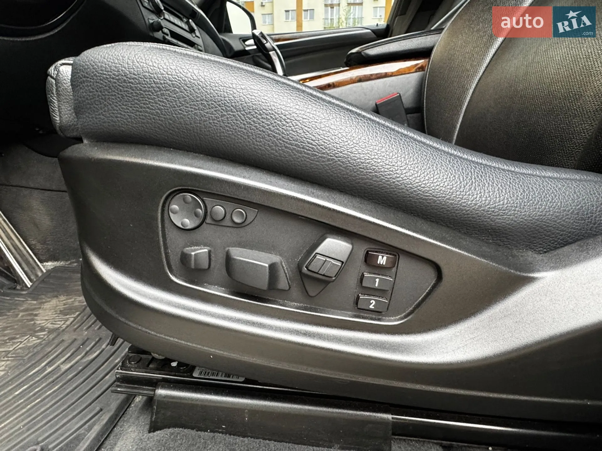 2011 BMW X5 - мініатюра 17