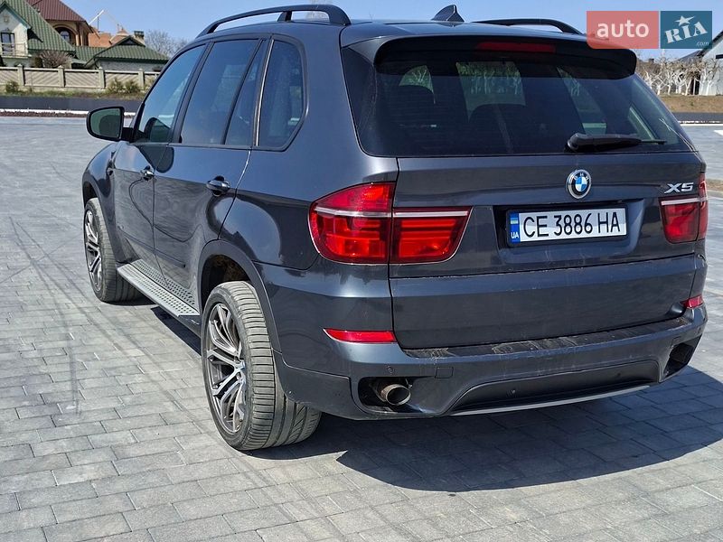 Внедорожник / Кроссовер BMW X5 2012 в Черновцах