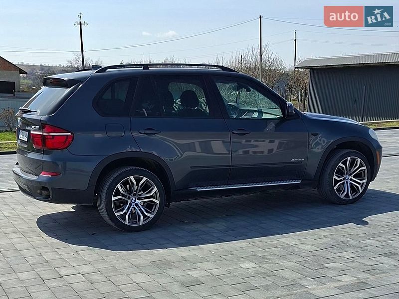 Внедорожник / Кроссовер BMW X5 2012 в Черновцах