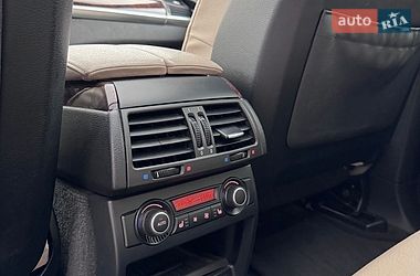 Позашляховик / Кросовер BMW X5 2012 в Чернівцях