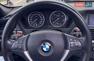 Позашляховик / Кросовер BMW X5 2012 в Чернівцях