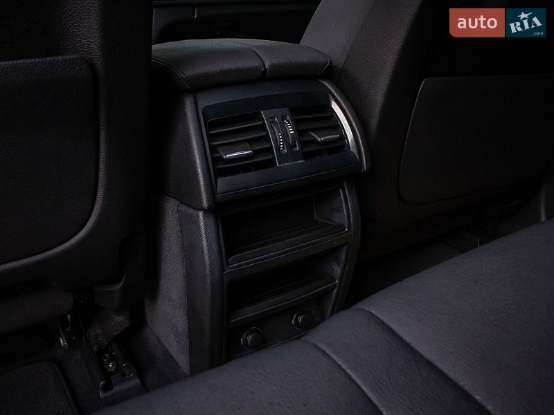 Внедорожник / Кроссовер BMW X5 2013 в Киеве