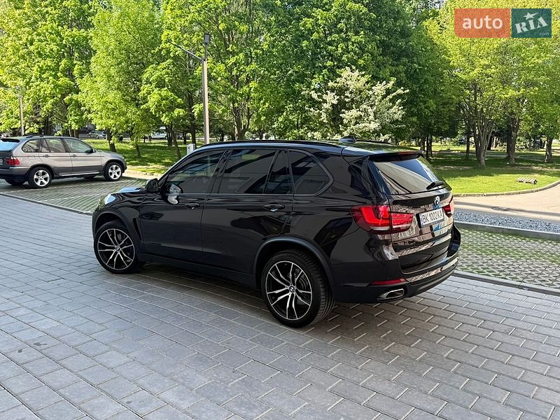 Внедорожник / Кроссовер BMW X5 2015 в Ровно