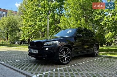 Внедорожник / Кроссовер BMW X5 2015 в Ровно