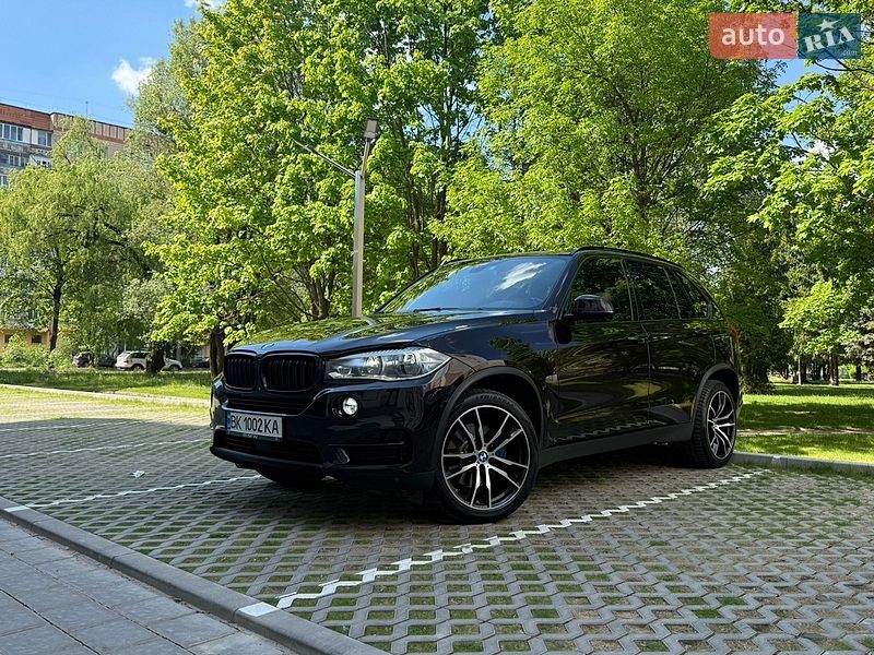 Внедорожник / Кроссовер BMW X5 2015 в Ровно