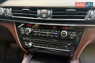 Внедорожник / Кроссовер BMW X5 2015 в Ровно