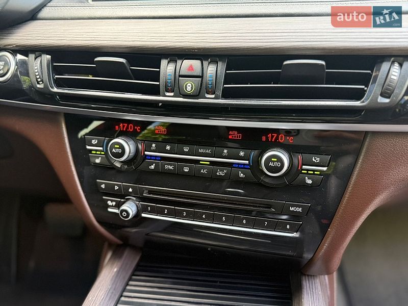 Внедорожник / Кроссовер BMW X5 2015 в Ровно