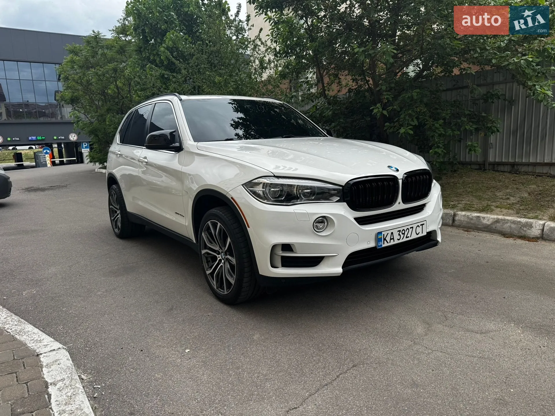 2016 BMW X5 - мініатюра 2